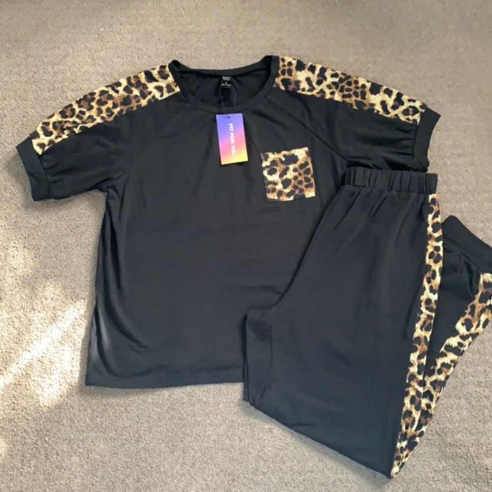Emery Rose Leopard Set